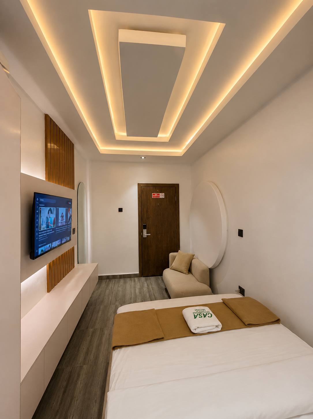 Room 204 — image 2