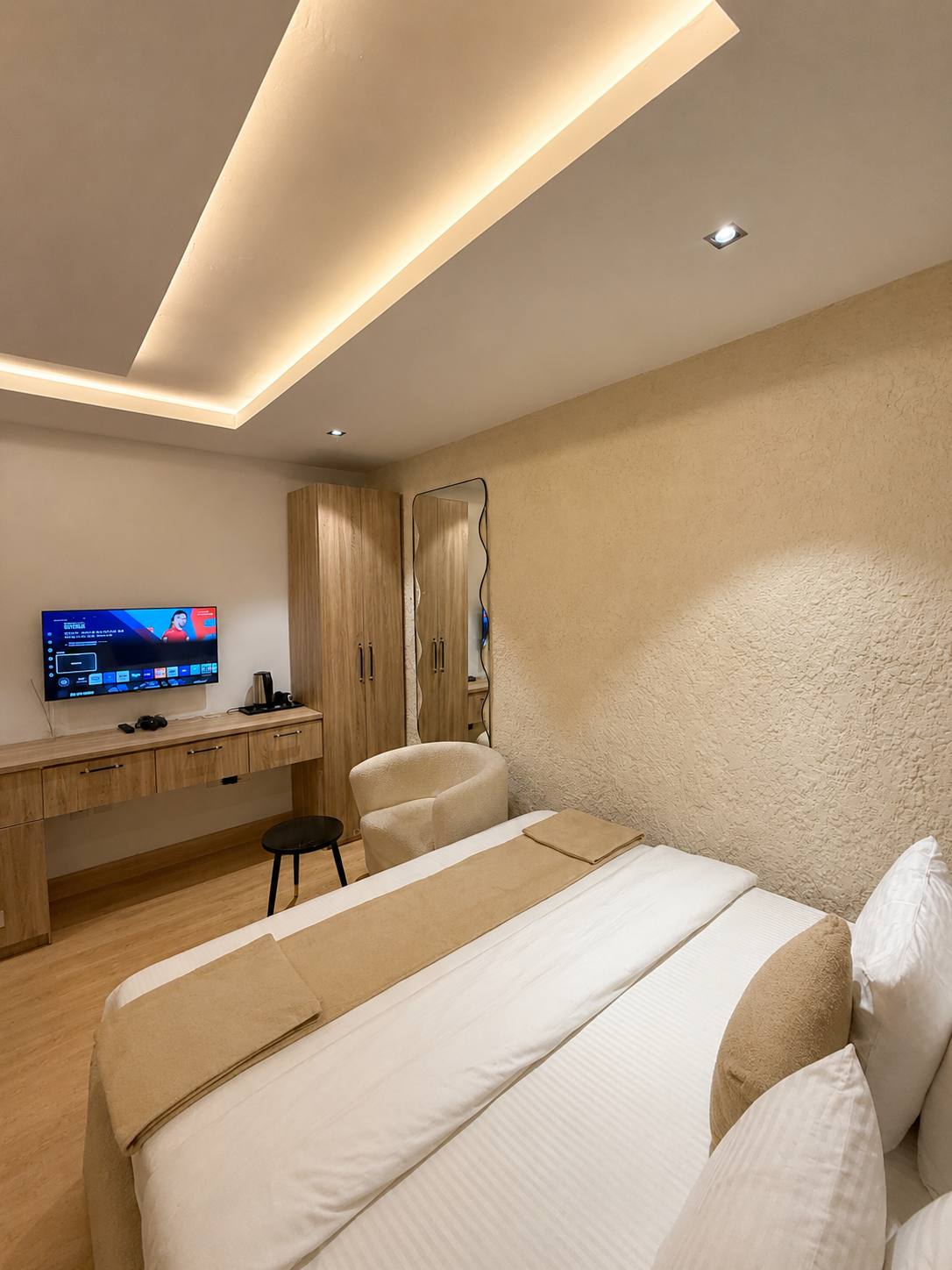 Room 106 — image 2