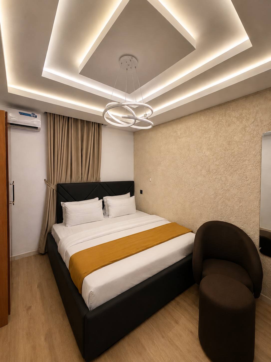 Room 105 — image 1